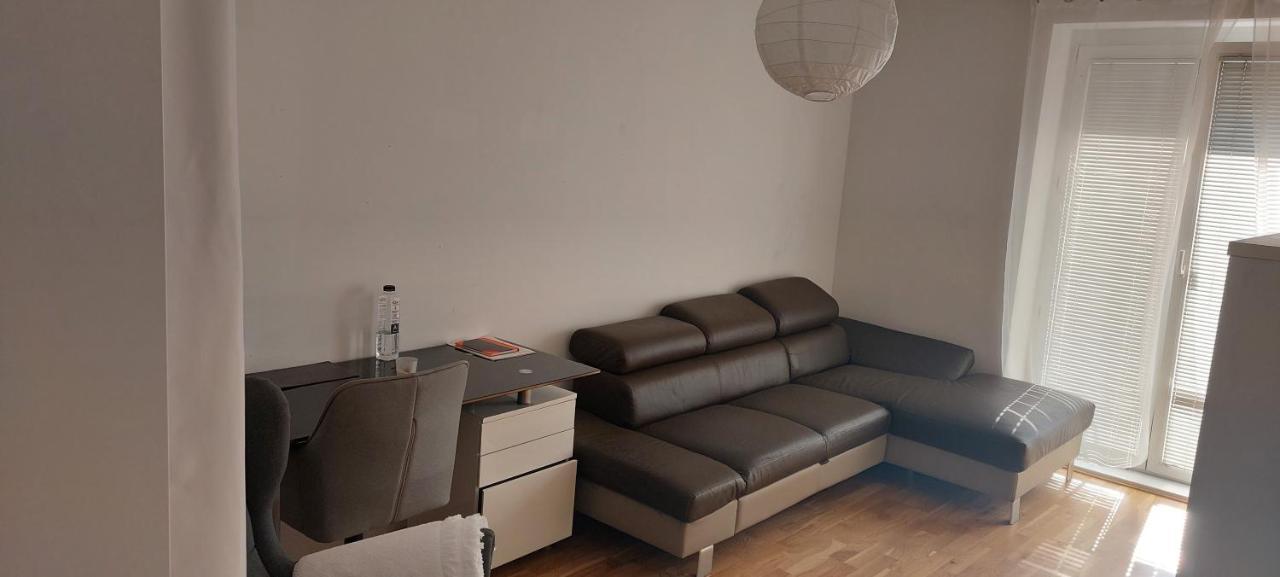 Schone Wohnung Mit Balkon Vienne Extérieur photo
