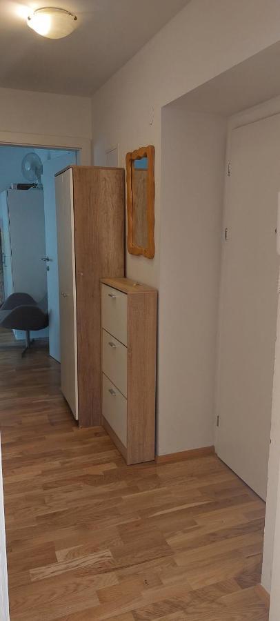 Schone Wohnung Mit Balkon Vienne Extérieur photo