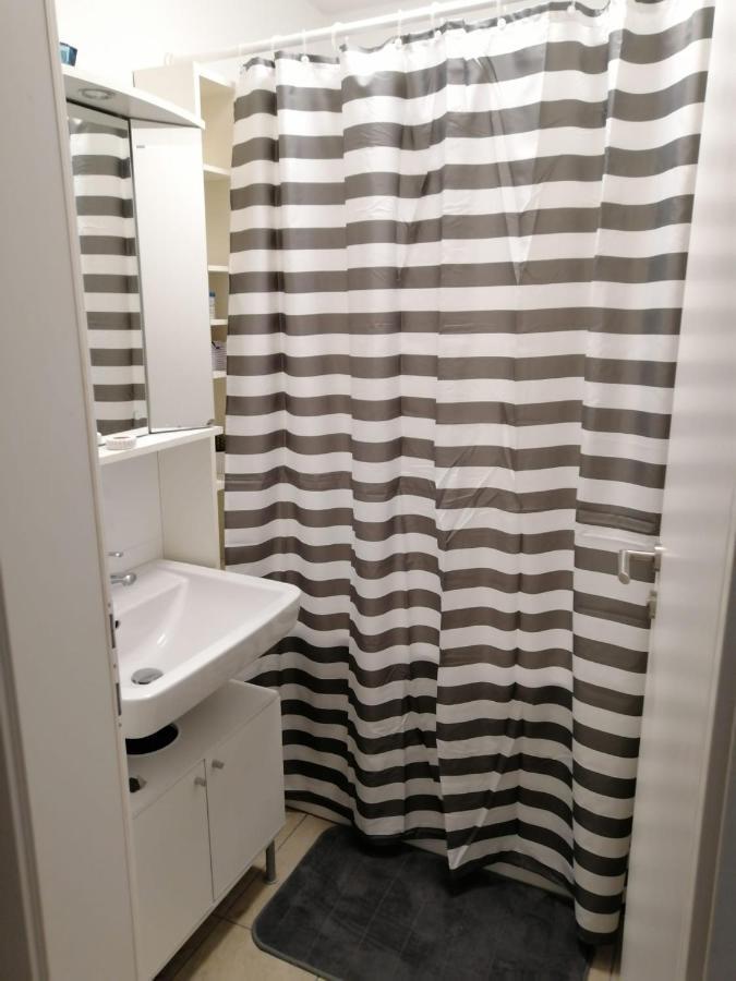 Schone Wohnung Mit Balkon Vienne Extérieur photo